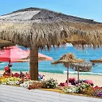 Raya Apartment Obzor