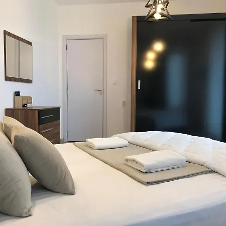 Apartment Raya